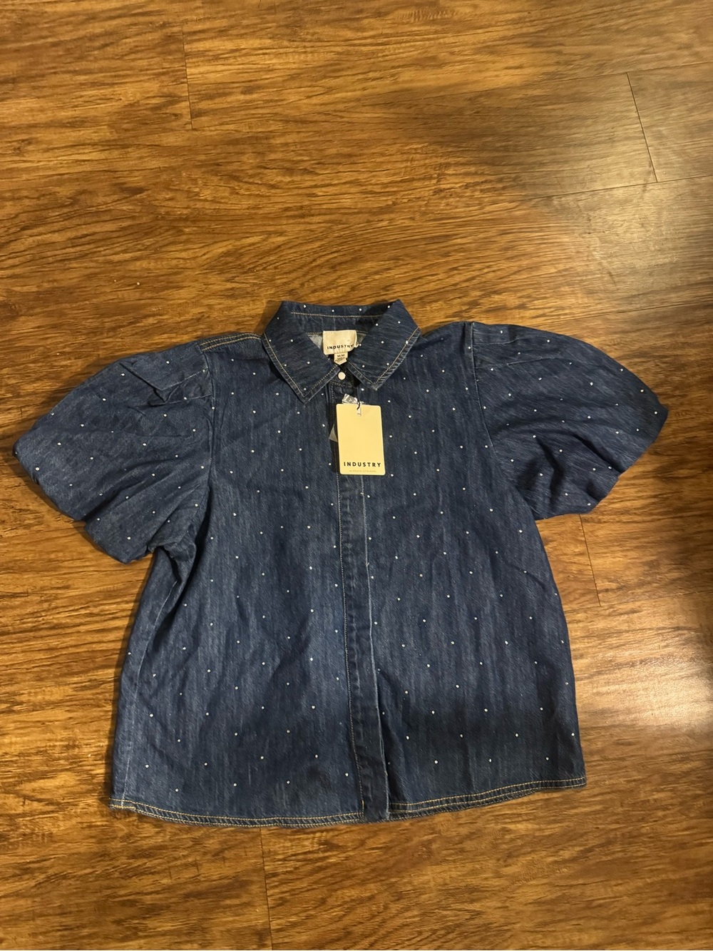 NWT Tuckernuck top size medium